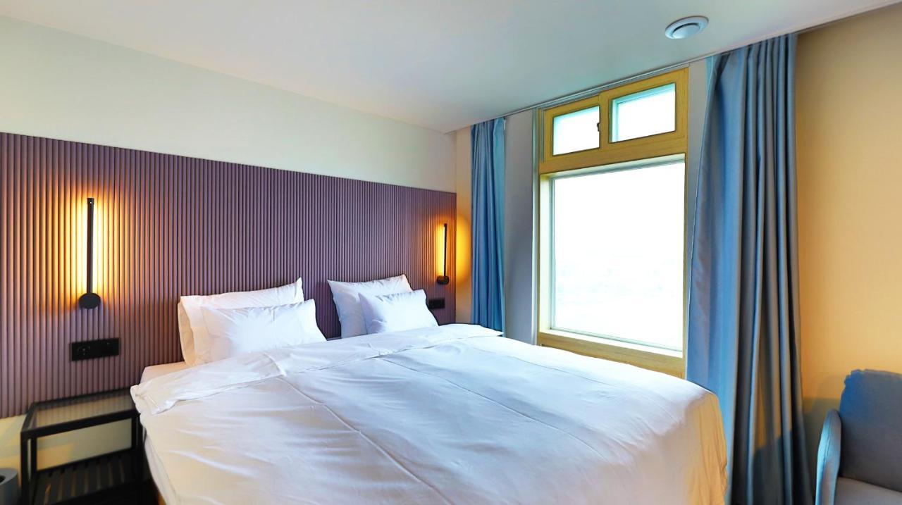 Little Prince Hotel กุนซาน ภายนอก รูปภาพ