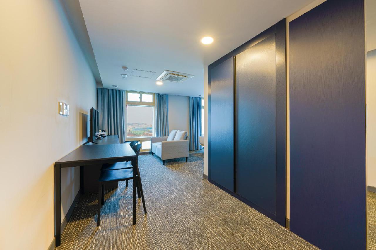 Little Prince Hotel กุนซาน ภายนอก รูปภาพ