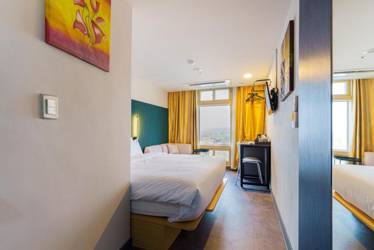 Little Prince Hotel กุนซาน ภายนอก รูปภาพ